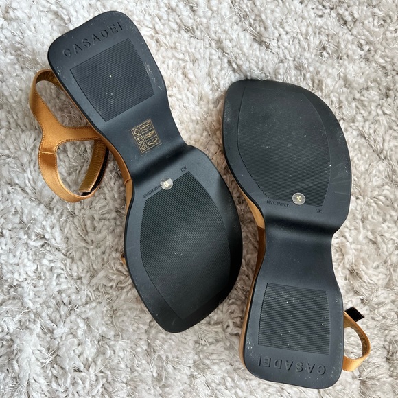 Vintage Casadei satin platform sandals - Picture 4 of 12